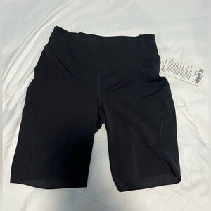 Base pace high rise short